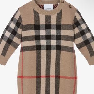 Burberry outfit 3 month